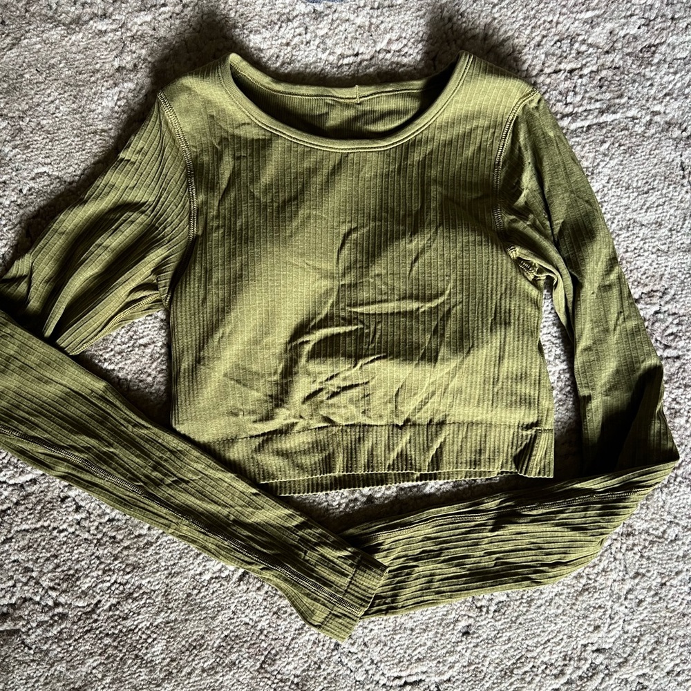 Lululemon long sleeve cropped